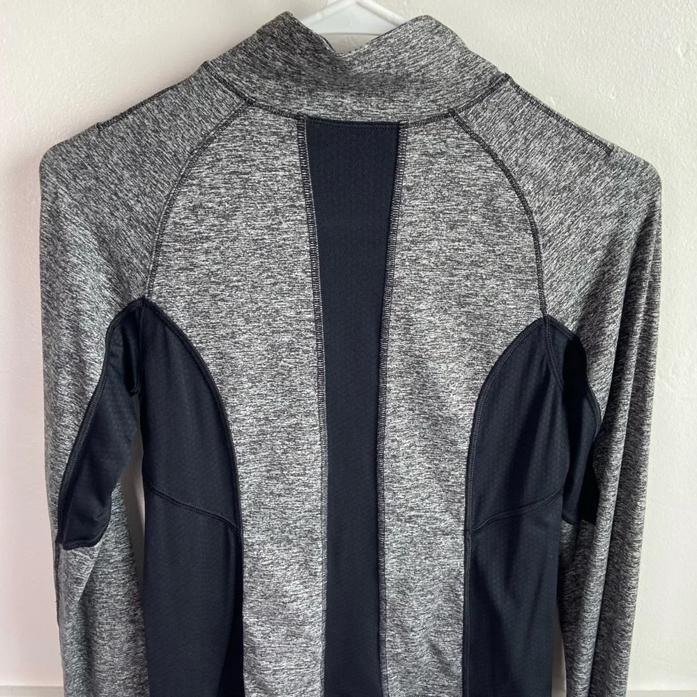 Reva Activewear Heather Gray and Black Full Zip Jacket - Picture 5 of 6